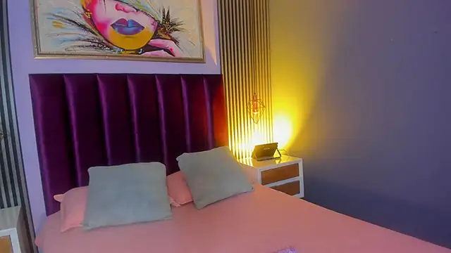 LauraAristizabal online show from April 2, 12:47 pm