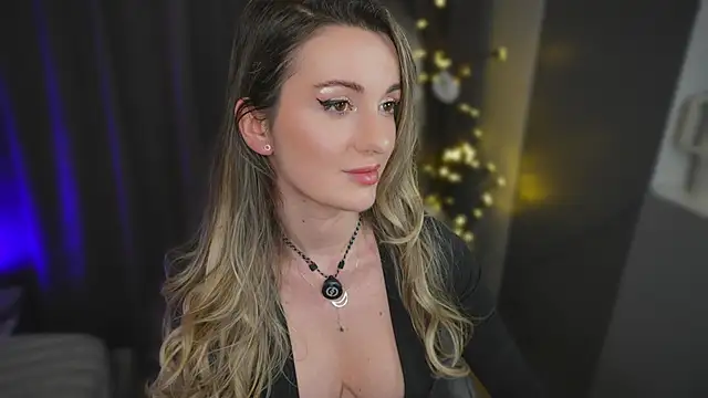 ShyNdWild online show from January 10, 3:25 pm