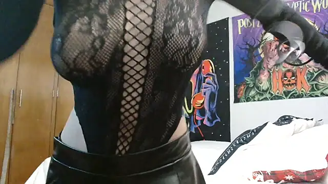 MINI Petite online show from January 9, 9:27 pm