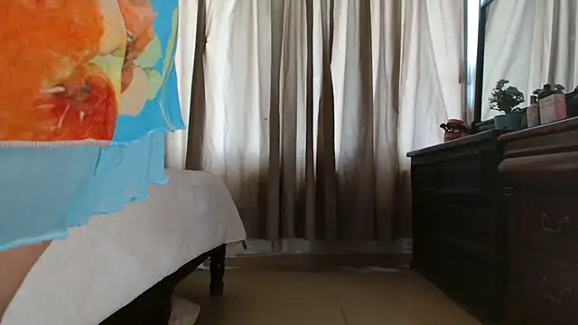 MINI Petite online show from March 8, 9:18 pm