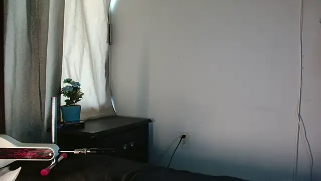 Snapshot of MINI_Petite chatting on July 26, 6:26 pm MINI Petite online show from July 26, 6:26 pm