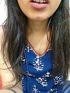Snapshot of CuteSarikaLIVE chatting on May 1, 4:06 am CuteSarikaLIVE online show from May 1, 4:06 am