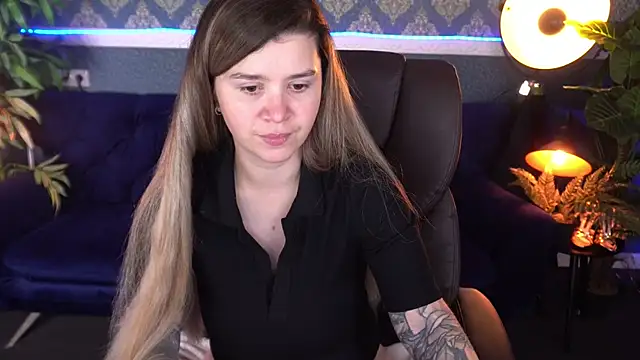 AmellyMilly online show from November 19, 7:47 pm