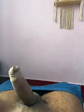 Snapshot of raguram143 chatting on January 1, 2:30 am raguram143 online show from January 1, 2:30 am