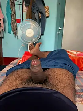 Snapshot of raguram143 chatting on January 19, 8:18 am raguram143 online show from January 19, 8:18 am