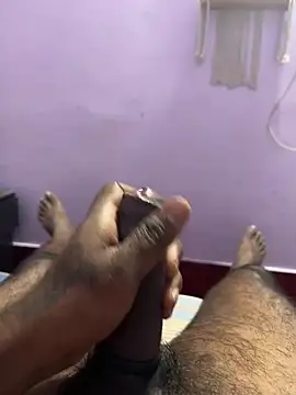 Snapshot of raguram143 chatting on January 25, 6:35 pm raguram143 online show from January 25, 6:35 pm