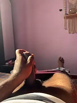 Snapshot of raguram143 chatting on January 29, 3:44 am raguram143 online show from January 29, 3:44 am