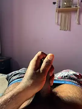 Snapshot of raguram143 chatting on February 24, 3:23 am raguram143 online show from February 24, 3:23 am