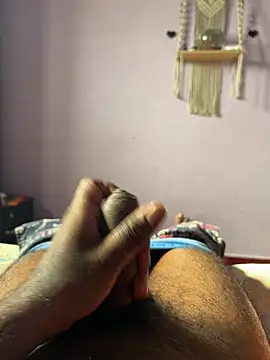 Snapshot of raguram143 chatting on March 18, 3:09 am raguram143 online show from March 18, 3:09 am