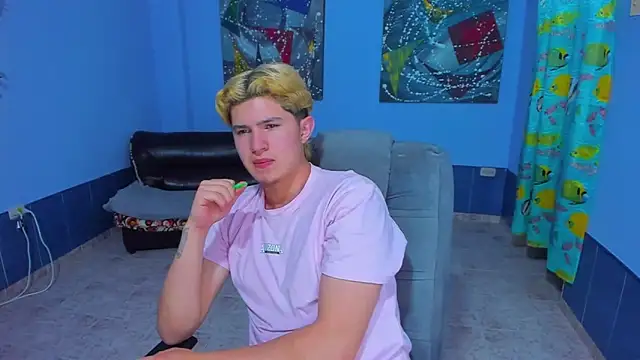 patrik 027 online show from September 16, 6:20 pm