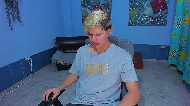 patrik 027 online show from November 19, 6:02 am