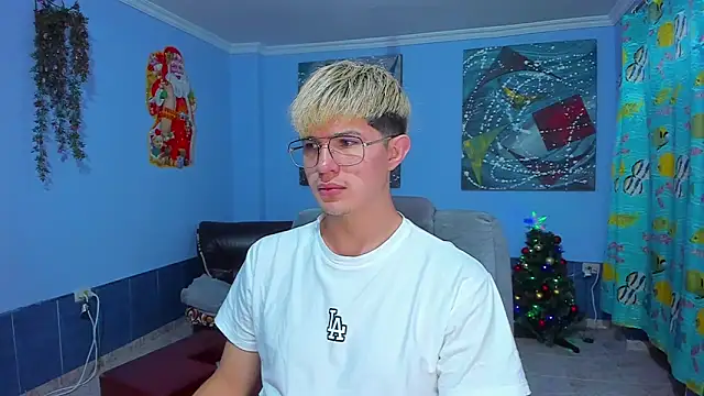 patrik 027 online show from December 2, 7:09 pm