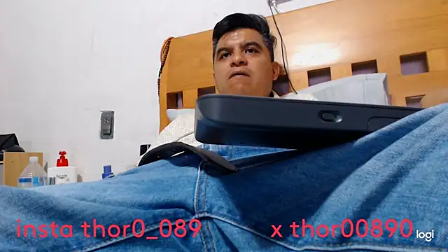 thor000089 online show from February 12, 6:30 am