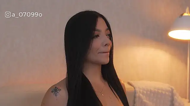 Snapshot of sarah_hiill chatting on February 7, 9:07 pm sarah hiill online show from February 7, 9:07 pm