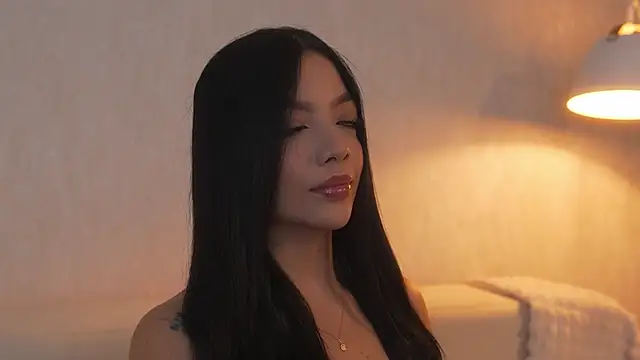 Snapshot of sarah_hiill chatting on February 23, 11:13 pm sarah hiill online show from February 23, 11:13 pm