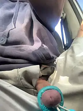 Snapshot of Likewise chatting on February 25, 6:53 pm Likewise online show from February 25, 6:53 pm