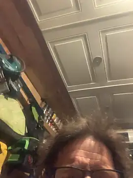 Snapshot of Likewise chatting on March 2, 1:40 pm Likewise online show from March 2, 1:40 pm