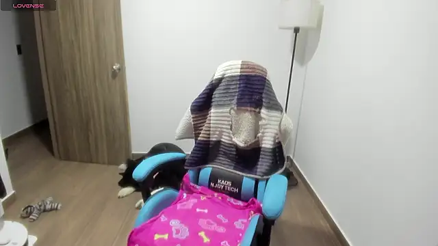 Miss Nicole online show from January 15, 2:05 am