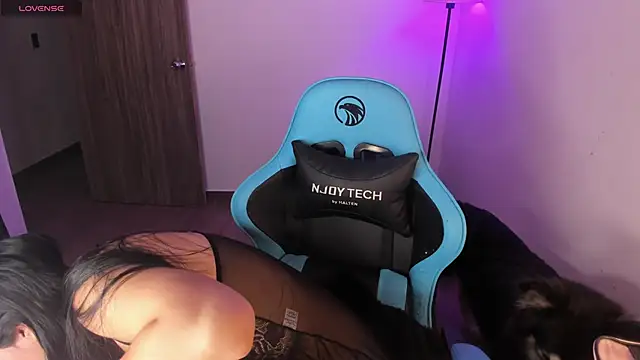 Miss Nicole online show from March 27, 12:27 am