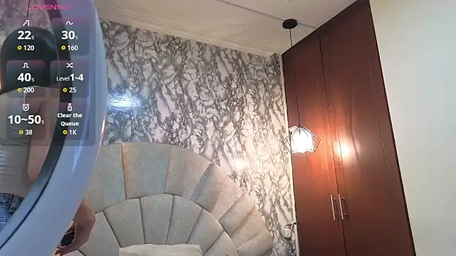  emma miller  online show from February 18, 10:44 am