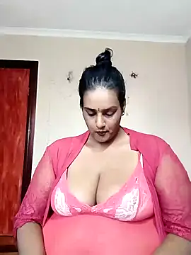 Snapshot of NWC4LYF chatting on May 27, 6:32 am NWC4LYF online show from May 27, 6:32 am