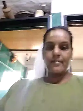 Snapshot of NWC4LYF chatting on May 29, 9:18 am NWC4LYF online show from May 29, 9:18 am
