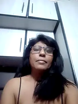 MsAttitude online show from December 31, 8:12 pm