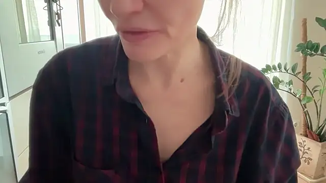 MistyBarnes online show from March 14, 8:09 am