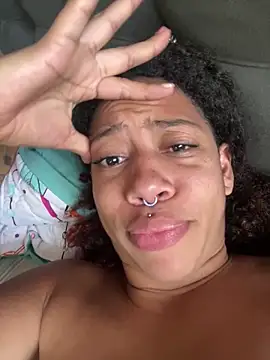 Miley and Vash online show from January 6, 4:44 pm