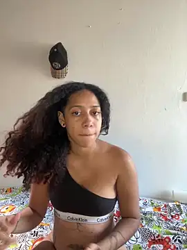 Miley and Vash online show from January 12, 8:36 pm