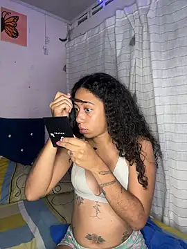 Miley and Vash online show from October 20, 9:26 pm