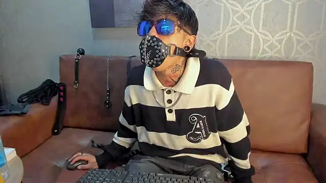 AcidMilo online show from December 9, 5:18 am