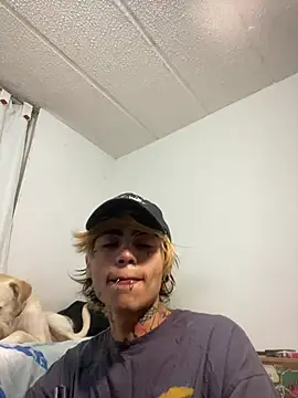 AcidMilo online show from October 2, 11:12 pm