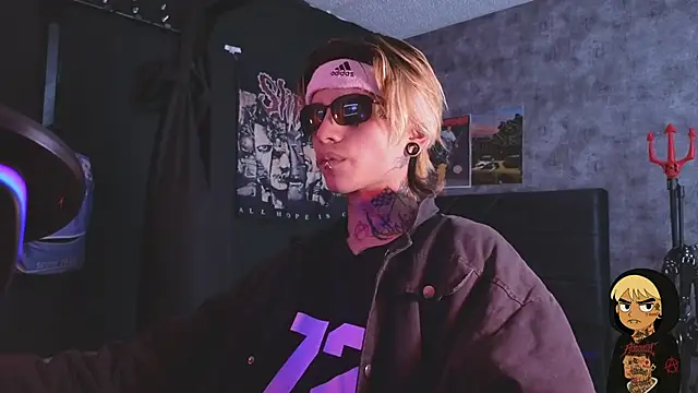 AcidMilo online show from November 9, 9:57 pm