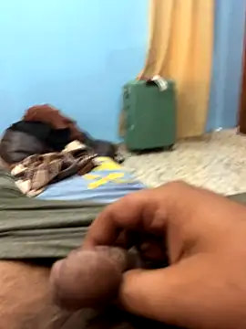 Snapshot of Mushroomhead69 chatting on November 7, 3:28 am Mushroomhead69 online show from November 7, 3:28 am