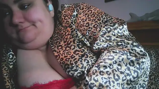 nicholle online show from February 21, 1:00 am