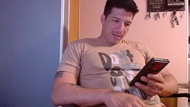 Karen sex92 online show from March 2, 7:32 pm