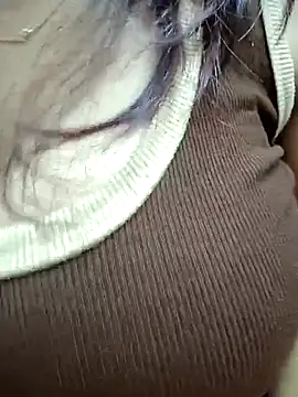 Snapshot of Nia__09 chatting on October 8, 6:27 pm Nia  09 online show from October 8, 6:27 pm