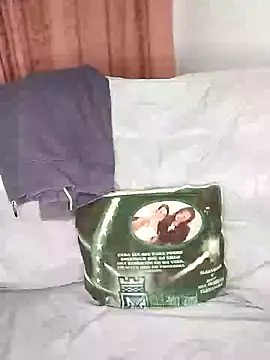 Snapshot of zhayra_rose chatting on February 21, 3:12 am zhayra rose online show from February 21, 3:12 am