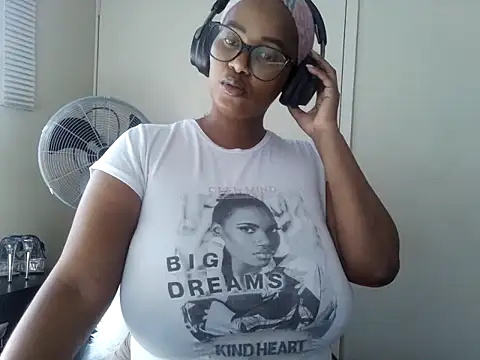 Snapshot of Charlie-Crawford chatting on May 26, 7:04 am Charlie-Crawford online show from May 26, 7:04 am