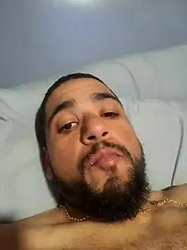 Snapshot of ositomanzo chatting on October 19, 4:02 am ositomanzo online show from October 19, 4:02 am