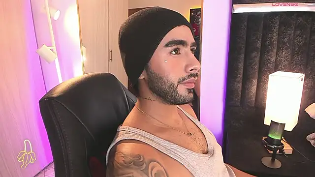 ItsMeEros online show from March 13, 10:38 pm