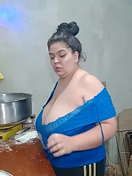 Snapshot of fantasyboobs chatting on March 10, 6:16 am fantasyboobs online show from March 10, 6:16 am