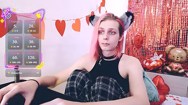 Littlepinkcat online show from February 18, 2:29 am