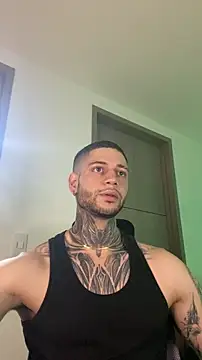 Snapshot of _jamesleandros1 chatting on March 20, 12:48 am jamesleandros1 online show from March 20, 12:48 am