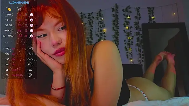 Snapshot of Juliette_Sunshine chatting on March 15, 10:11 pm Juliette Sunshine online show from March 15, 10:11 pm