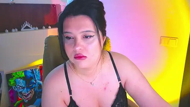 Snapshot of Malika_uAngel chatting on May 10, 1:11 am Malika uAngel online show from May 10, 1:11 am