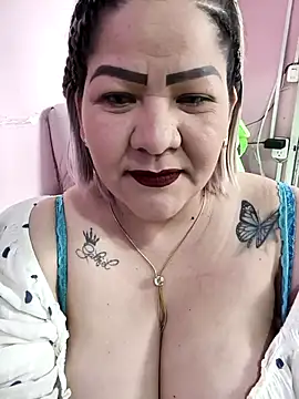 Snapshot of Dalessa_Bigtits chatting on May 2, 9:09 pm Dalessa Bigtits online show from May 2, 9:09 pm