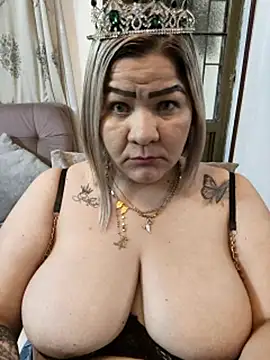 Snapshot of Dalessa_Bigtits chatting on May 23, 9:13 am Dalessa Bigtits online show from May 23, 9:13 am