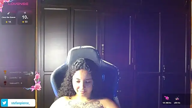 Snapshot of jaydensalvatore_ chatting on July 2, 3:23 am jaydensalvatore online show from July 2, 3:23 am